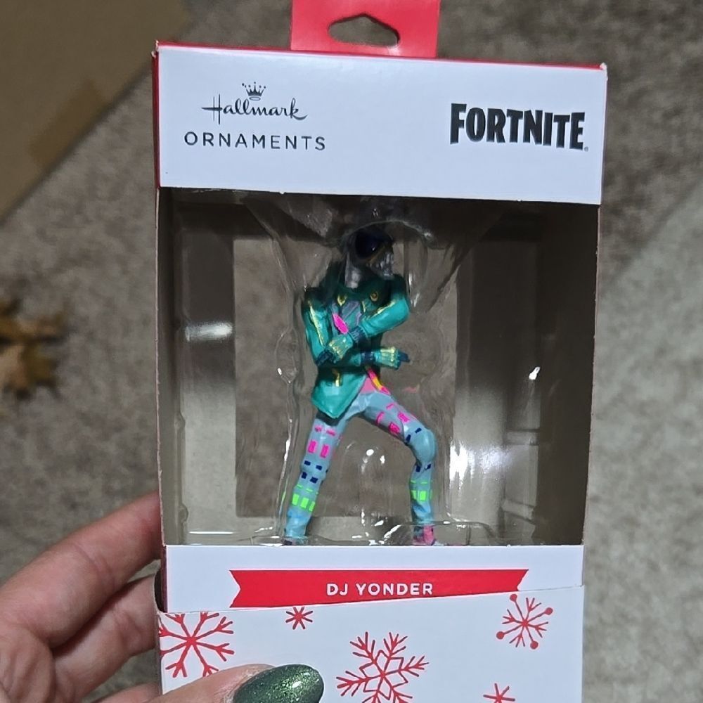 Dj Yonder Christmas ornament